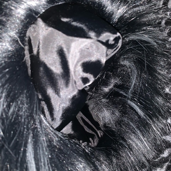 BELLA  AMORE  ITALY WOOL CAPE COAT - Picture 3 of 10